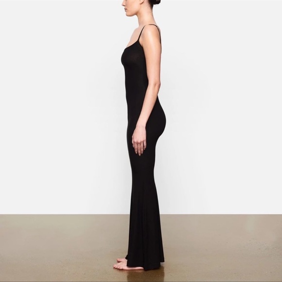 SKIMS BLACK MAXI DRESS - Picture 3 of 5